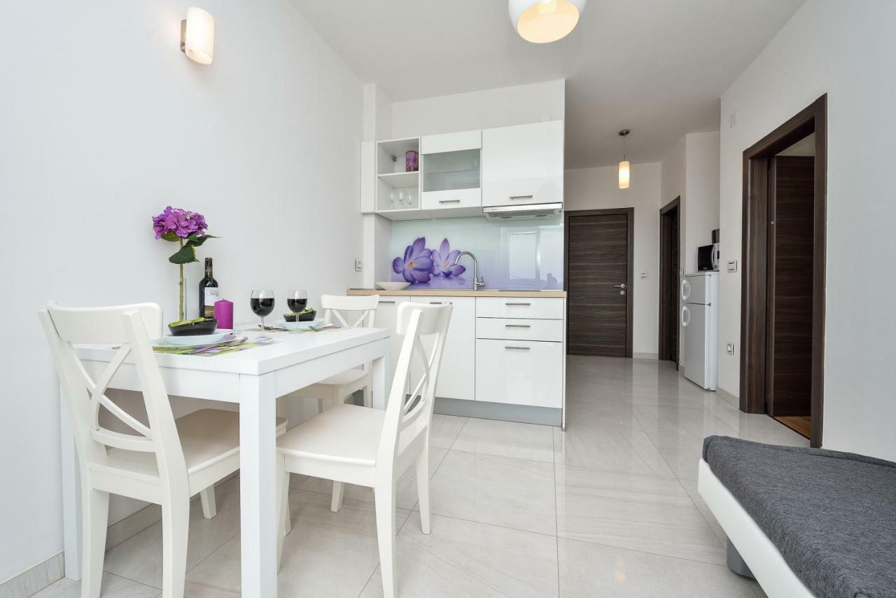 Apartments Feel Good Sukošan Eksteriør billede